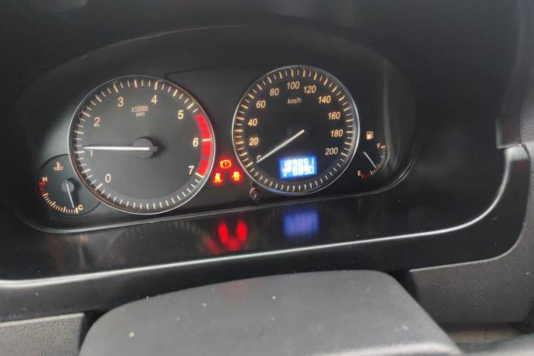 Used BAIC Weiwang M20 2014 1.5L Comfort Version BJ415B Odometer Close Up