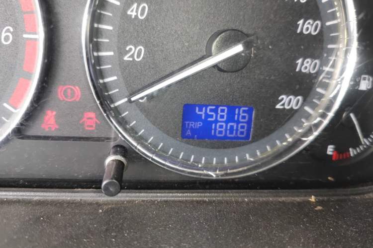 Used BAIC Weiwang M20 2014 1.5L Comfort Version BJ415B Odometer Close Up