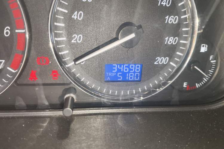 Used BAIC Weiwang M20 2014 1.5L Comfort version DAM15DL Odometer Close Up