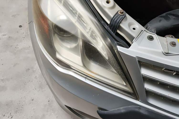 Used BAIC Weiwang M20 2014 1.5L Basic Version DAM15DL Right Front Headlight