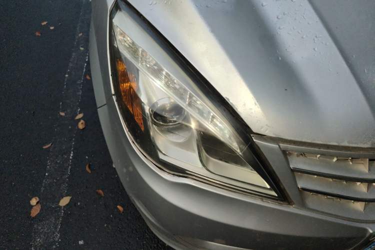 Used BAIC Weiwang M20 2014 1.5L practical type BJ415A Right Front Headlight