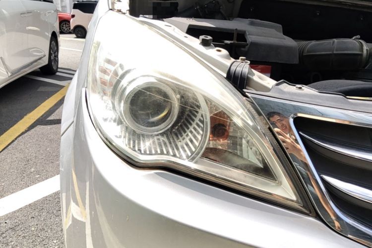 Used BAIC Weiwang M20 2014 1.5L Luxury DAM15DL Right Front Headlight