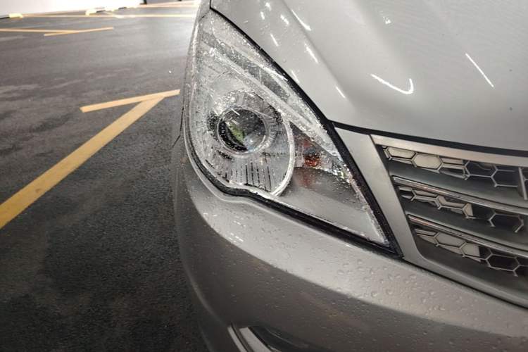 Used BAIC Weiwang M20 2014 1.5L Basic Version DAM15DL Right Front Headlight