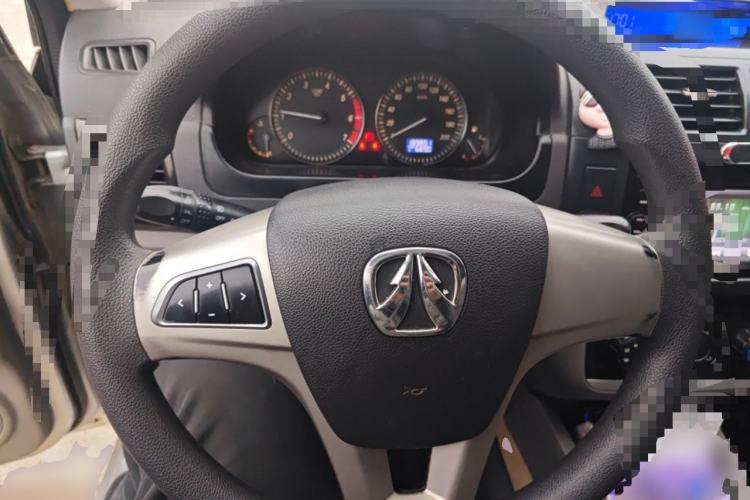Used BAIC Weiwang M20 2014 1.5L Comfort Version BJ415B Steering Wheel