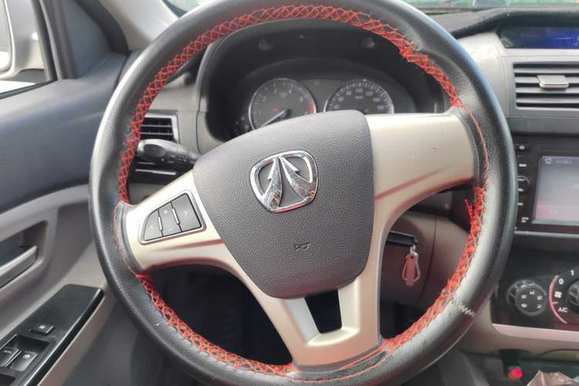 Used BAIC Weiwang M20 2014 1.5L Comfort Version BJ415B Steering Wheel