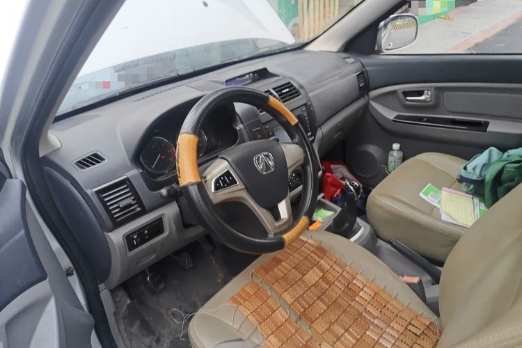 Used BAIC Weiwang M20 2014 1.5L Comfort Version BJ415B Steering Wheel