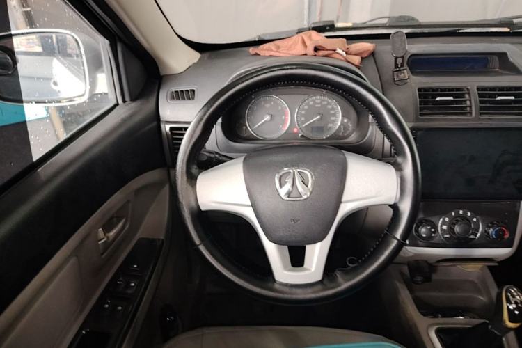 Used BAIC Weiwang M20 2014 1.5L Basic Version DAM15DL Steering Wheel