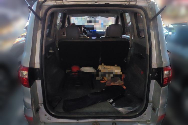 Used BAIC Weiwang M20 2014 1.5L Ultra-Luxury BJ415B Trunk