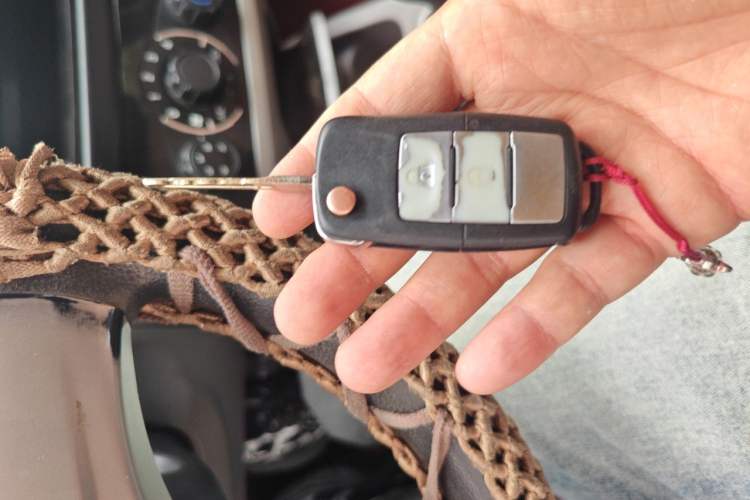 Used BAIC Weiwang M20 2014 1.5L practical type BJ415A Vehicle Key