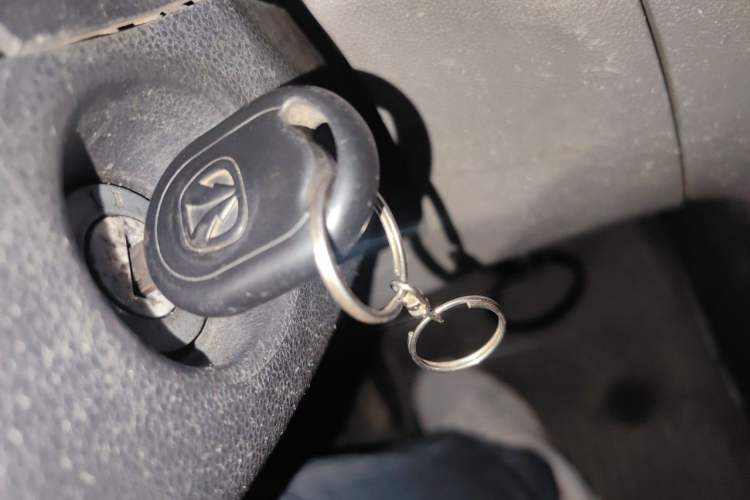 Used BAIC Weiwang M20 2014 1.5L Ultra-Luxury BJ415B Vehicle Key