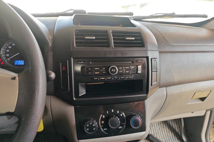 Used BAIC Weiwang M20 2014 1.5L Basic Version DAM15DL Audio And AC Panel