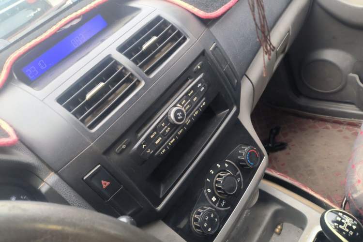 Used BAIC Weiwang M20  Audio And AC Panel