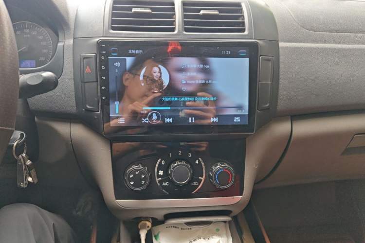 Used BAIC Weiwang M20 2014 1.5L practical type BJ415A Audio And AC Panel