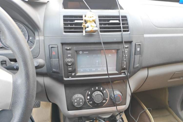 Used BAIC Weiwang M20 2014 1.5L Comfort Version BJ415B Audio And AC Panel