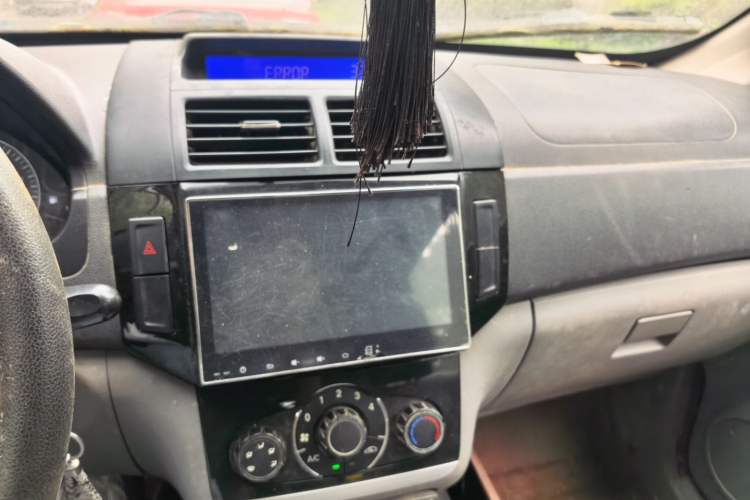 Used BAIC Weiwang M20 2014 1.5L Basic Version BJ415B Audio And AC Panel