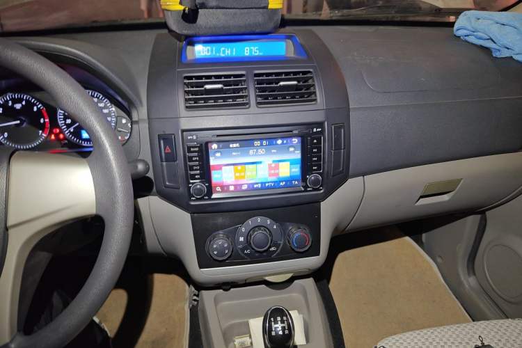 Used BAIC Weiwang M20 2014 1.5L Basic Version DAM15DL Audio And AC Panel
