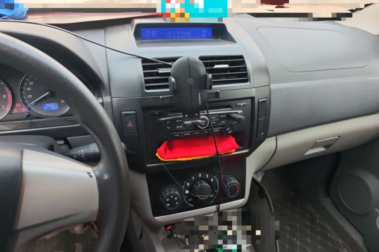 Used BAIC Weiwang M20 2014 1.5L practical type BJ415A Audio And AC Panel