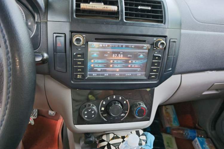 Used BAIC Weiwang M20 2014 1.5L practical type BJ415A Audio And AC Panel