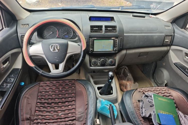Used BAIC Weiwang M20 2014 1.5L Standard DAM15DL Center Console
