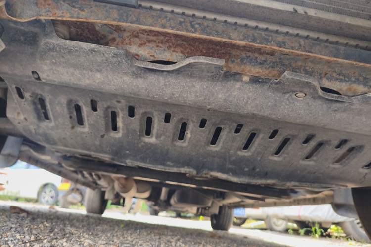 Used BAIC Weiwang M20 2014 1.5L practical type BJ415A Chassis Front
