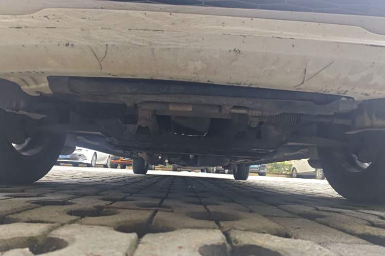 Used BAIC Weiwang M20 2014 1.5L practical type BJ415A Chassis Front