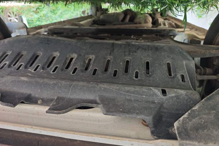 Used BAIC Weiwang M20 2014 1.5L Comfort version DAM15DL Chassis Front