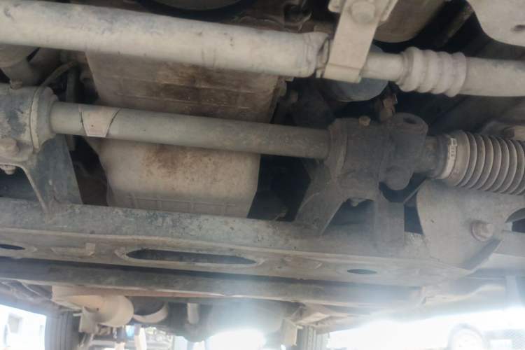 Used BAIC Weiwang M20 2014 1.5L Basic Version DAM15DL Chassis Front