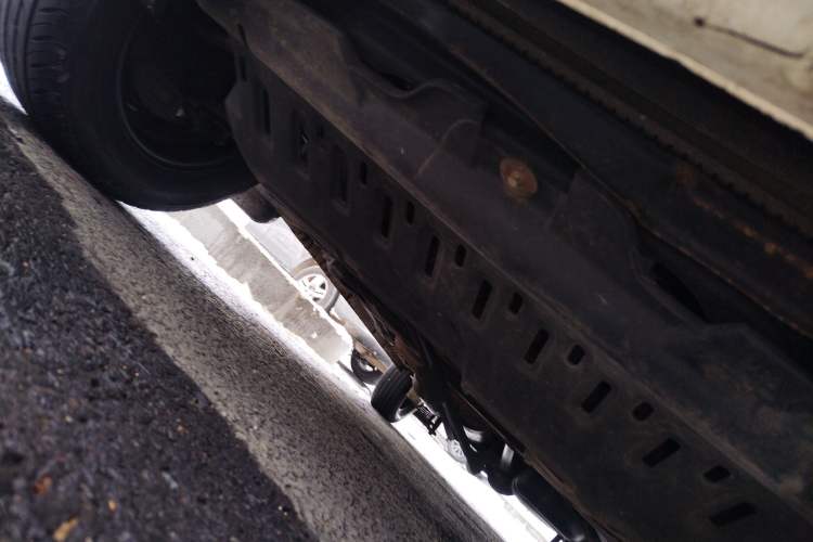 Used BAIC Weiwang M20 2014 1.5L Basic Version DAM15DL Chassis Front