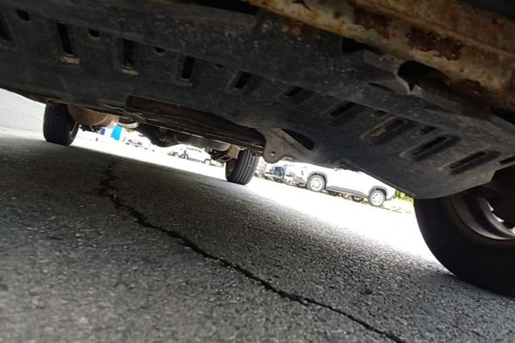 Used BAIC Weiwang M20 2014 1.5L Comfort Version BJ415B Chassis Front
