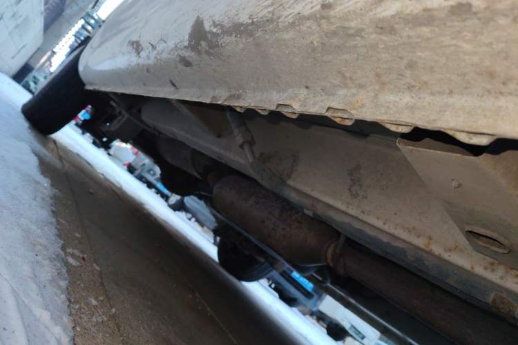 Used BAIC Weiwang M20 2014 1.5L Basic Version DAM15DL Chassis Front Right