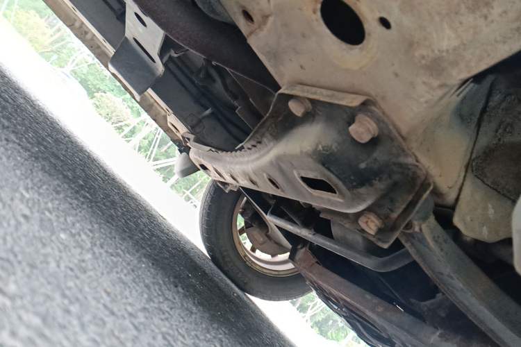 Used BAIC Weiwang M20 2014 1.5L Comfort Version BJ415B Chassis Front Right