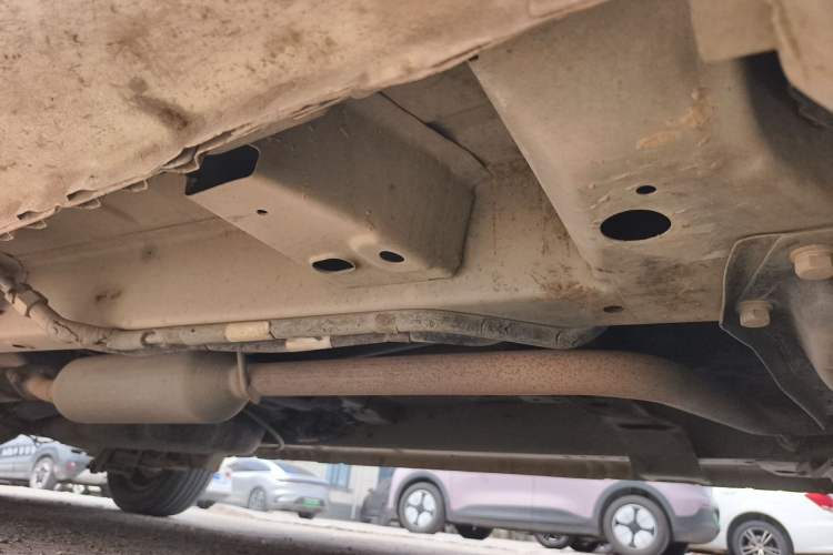 Used BAIC Weiwang M20 2014 1.5L practical type BJ415A Chassis Front Right