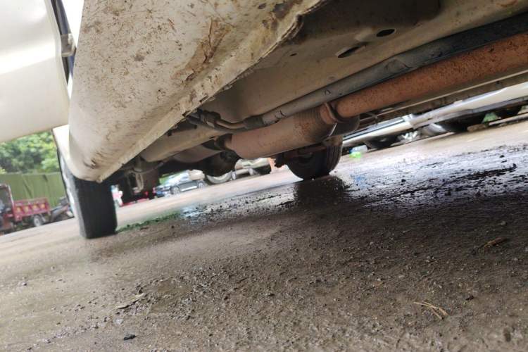 Used BAIC Weiwang M20 2014 1.5L Basic Version DAM15DL Chassis Front Right