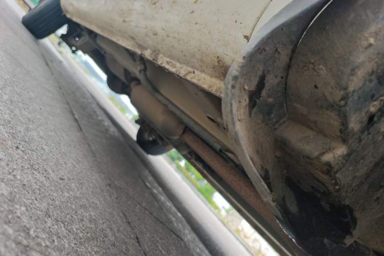 Used BAIC Weiwang M20 2014 1.5L Standard DAM15DL Chassis Front Right