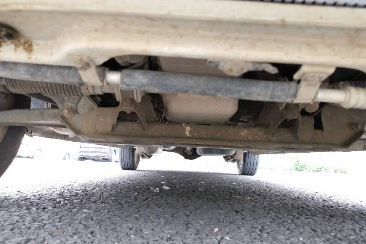 Used BAIC Weiwang M20 2014 1.5L Comfort version DAM15DL Chassis Front