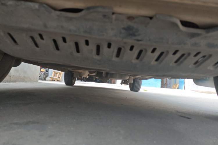 Used BAIC Weiwang M20 2014 1.5L Basic Version BJ415B Chassis Front