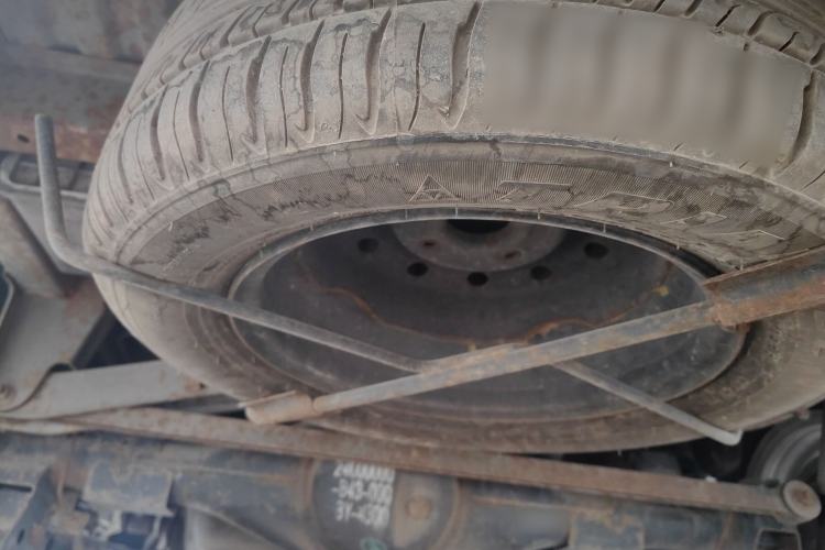Used BAIC Weiwang M20 2014 1.5L Comfort Version BJ415B Chassis Rear