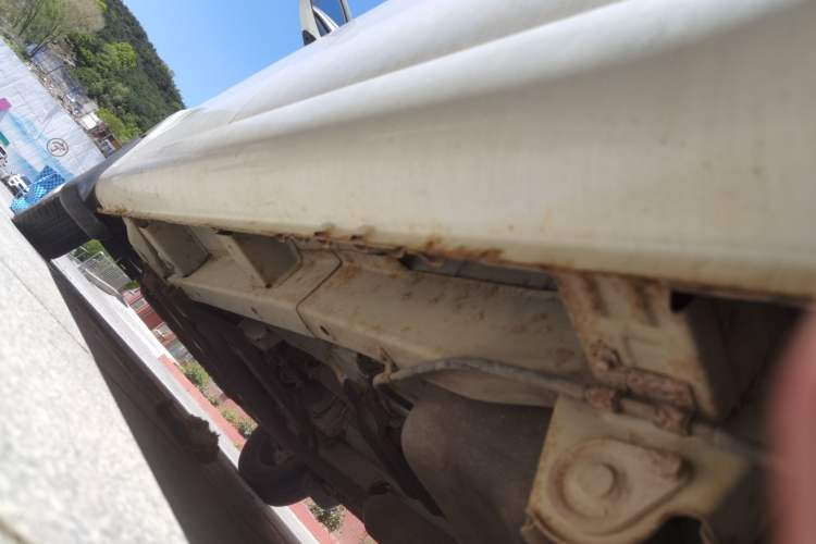 Used BAIC Weiwang M20 2014 1.5L Basic Version DAM15DL Chassis Rear Left