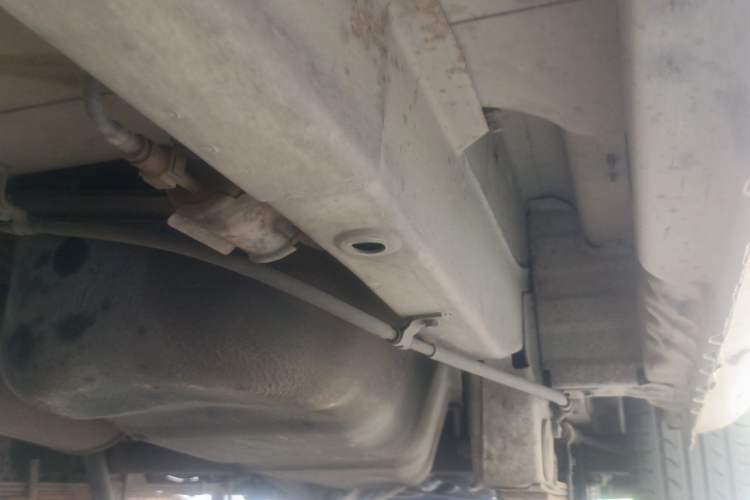 Used BAIC Weiwang M20 2014 1.5L Basic Version DAM15DL Chassis Rear Left