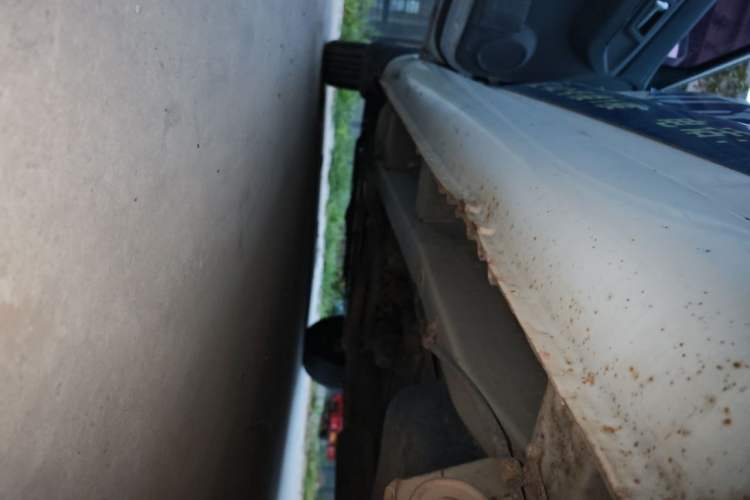 Used BAIC Weiwang M20 2014 1.5L practical type BJ415A Chassis Rear Left