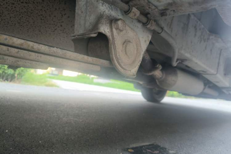 Used BAIC Weiwang M20 2014 1.5L Basic Version DAM15DL Chassis Rear Right