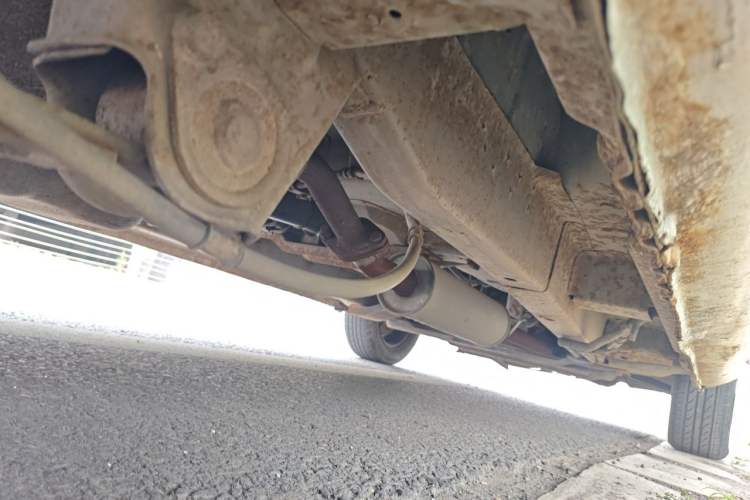 Used BAIC Weiwang M20 2014 1.5L practical type BJ415A Chassis Rear Right