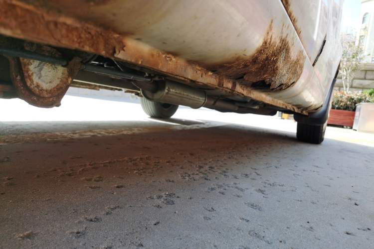 Used BAIC Weiwang M20 2014 1.5L practical type BJ415A Chassis Rear Right