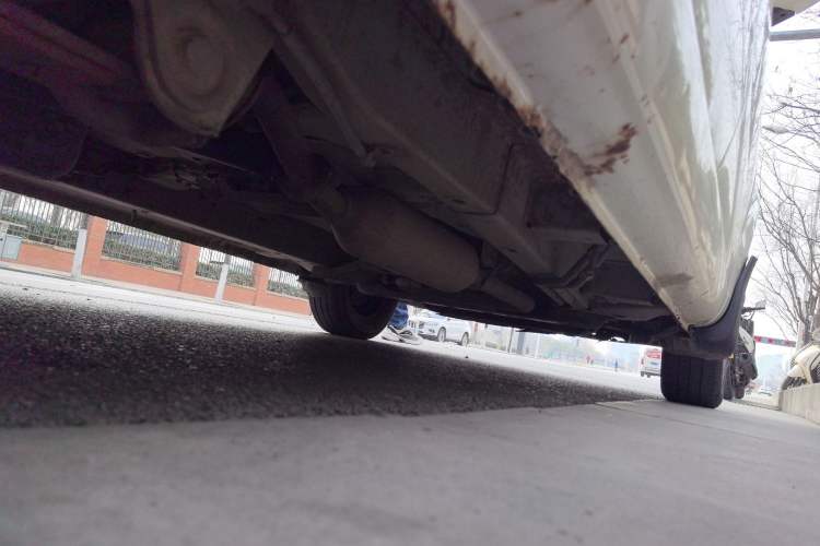 Used BAIC Weiwang M20 2014 1.5L Basic Version DAM15DL Chassis Rear Right