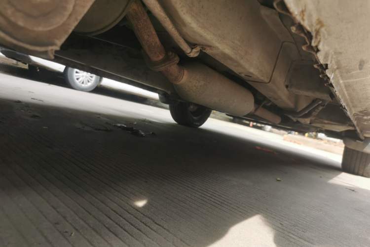 Used BAIC Weiwang M20 2014 1.5L Basic Version DAM15DL Chassis Rear Right