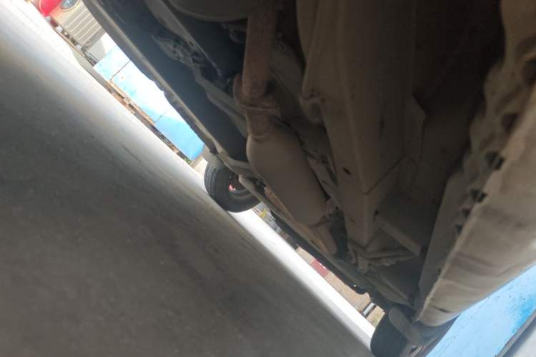 Used BAIC Weiwang M20 2014 1.5L Basic Version BJ415B Chassis Rear Right