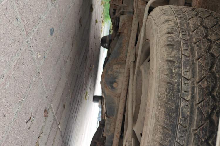 Used BAIC Weiwang M20 2014 1.5L Comfort Version BJ415B Chassis Rear