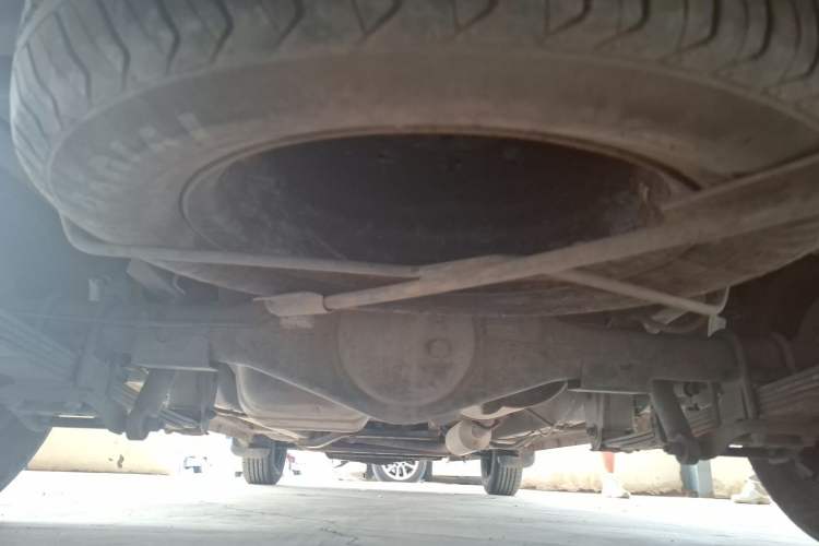 Used BAIC Weiwang M20 2014 1.5L practical type BJ415A Chassis Rear