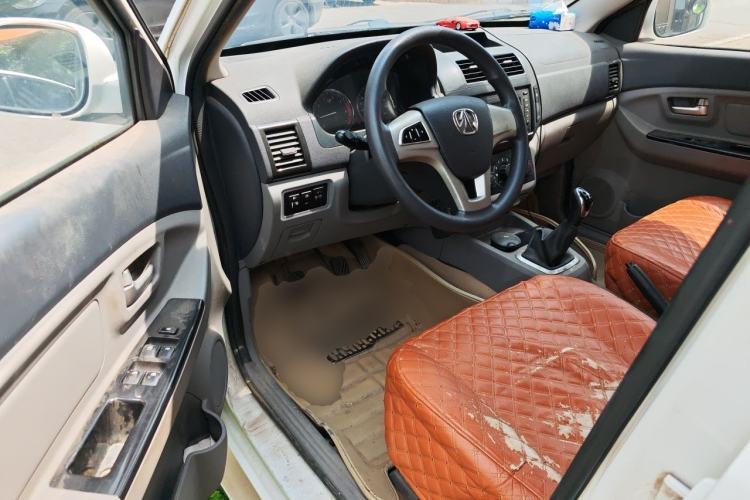 Used BAIC Weiwang M20 2014 1.5L Comfort Version BJ415B Driver Seat