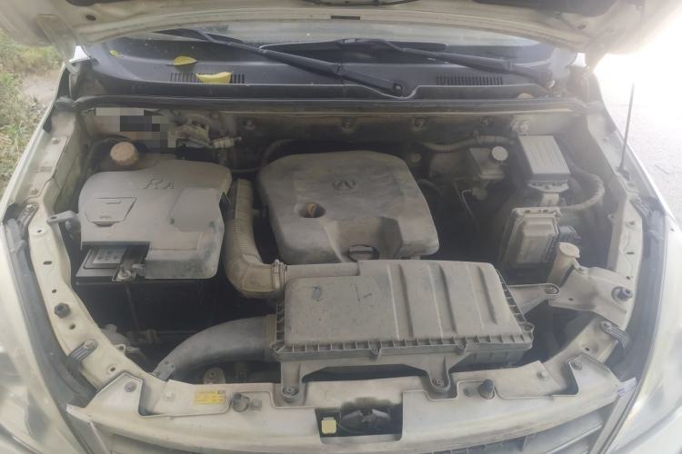 Used BAIC Weiwang M20 2014 1.5L Luxury DAM15DL Engine Bay